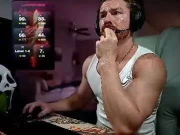 Chaturbate Live Sex Cam of bigmcr1