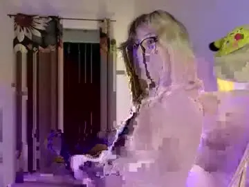 Chaturbate Adult Video Chat of hazelbrownn23