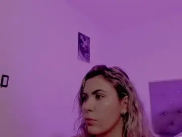 Chaturbate Nude Webcam of tamarathompsonn