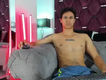 Chaturbate Live Porn of tonybenedetti
