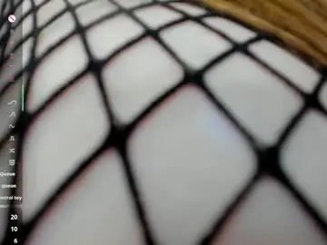 Chaturbate Live Sex Cam of alexispixie