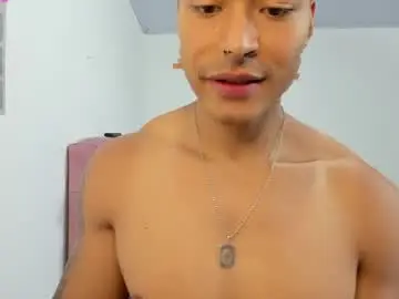 Chaturbate Live Sex Cam of irvinepassion