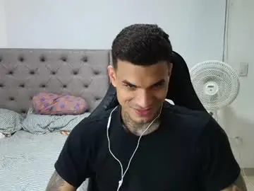 Chaturbate Live Porn of juan_gomez_1