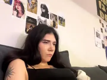 Chaturbate Live Sex Cam of kashahietala