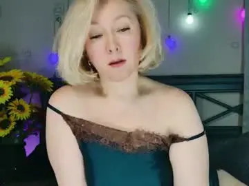 Chaturbate Free Porn Cam of mia_wintermood