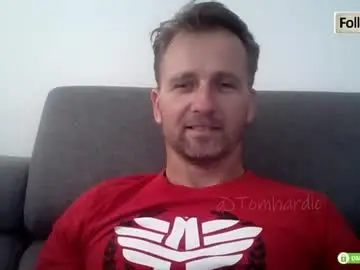 Chaturbate Sex Cam of tomhardic
