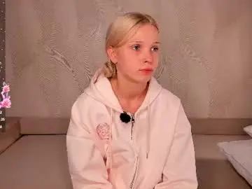 Chaturbate Live Sex of mikaelataron