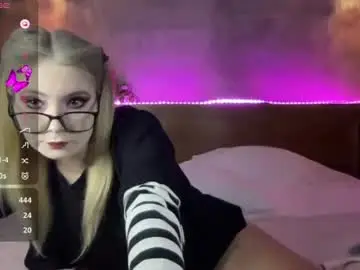 Chaturbate Sex Cam of shysweetrish