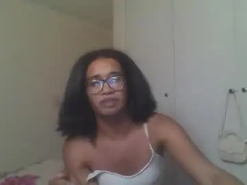 Chaturbate Live Sex Cam of horny_brii