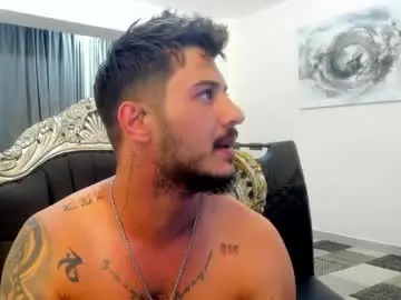 Chaturbate Watch Live Sex Cams of jonnyporn1