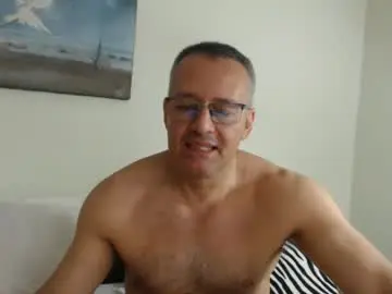 Chaturbate Free Porn Cam of daddyhot_alejandro