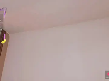 Chaturbate Free Porn Cam of ahvi_ebony