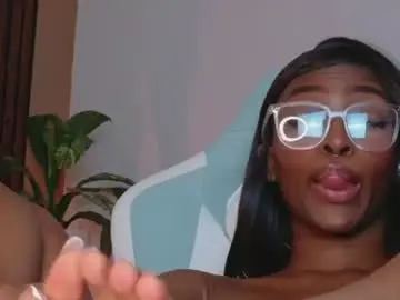 Chaturbate Live Porn of ahvi_ebony