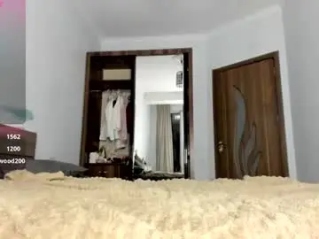 Chaturbate Live Sex Cam of amazing_roxana