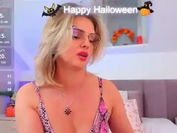 Chaturbate Live Sex Cam of ashleystorms