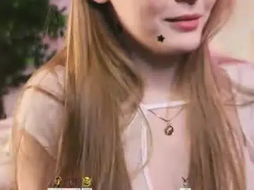 Chaturbate Live Sex Cam of lissa_meooow