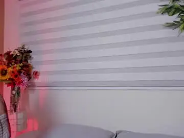 Chaturbate Watch Live Sex Cams of mia_quinn__