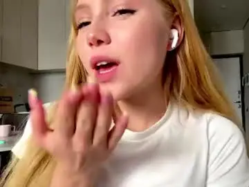 Chaturbate Adult Video Chat of necolezhuang