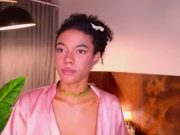 Chaturbate Sex Chat of stellaciel_
