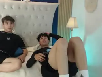 Chaturbate Live Porn of aiden_rivers_