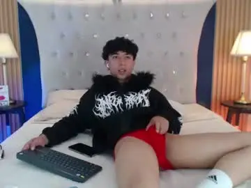 Chaturbate Live Porn of aiden_rivers_