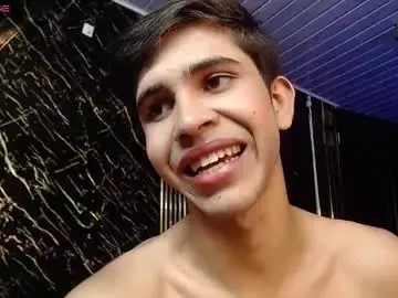 Chaturbate Live Sex Cam of joshua_saenz_