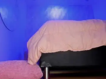 Chaturbate Adult Video Chat of karolynelune