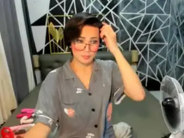 Chaturbate Adult Video Chat of zoeyhugecockxxxcum