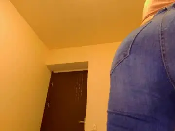 Chaturbate Free Live Porn of agatha137