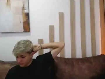 Chaturbate Live Porn of ari_stonne