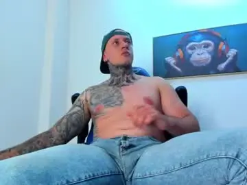 Chaturbate Live Sex Cam of joeysexx1