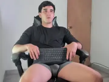 Chaturbate Free Live Porn of leo_jones389