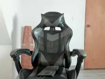 Chaturbate Live Sex of leo_jones389