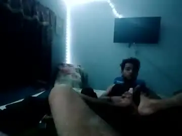 Chaturbate Live Sex Cam of ballsnlicious69