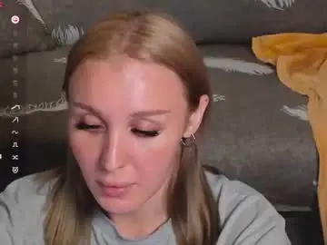 Chaturbate Live Sex Cam of lushcherry