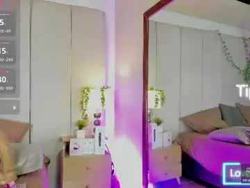 Chaturbate Live Sex of mia_rousse25