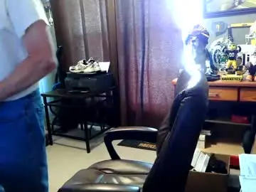 Chaturbate Adult Video Chat of midwestdad09