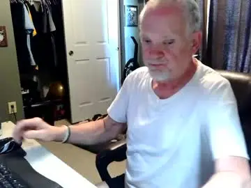 Chaturbate Best live sex cam show of midwestdad09