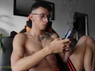 Chaturbate Live Porn of vito_benz