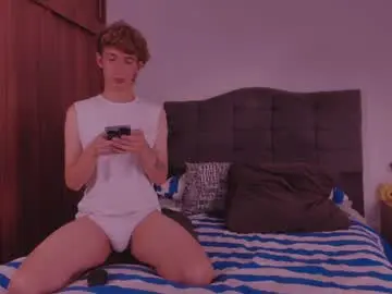 Chaturbate Best live sex cam show of 2gays_1straight
