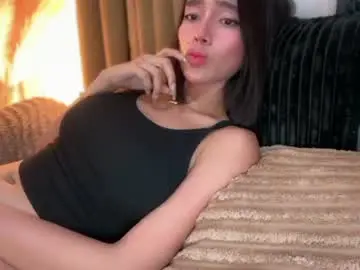 Chaturbate Live Sex Cam of yowginethegreat