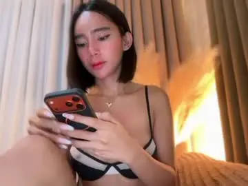 Chaturbate Sex Cam of yowginethegreat