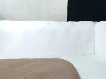 Chaturbate Live Sex Cam of camilapaez1