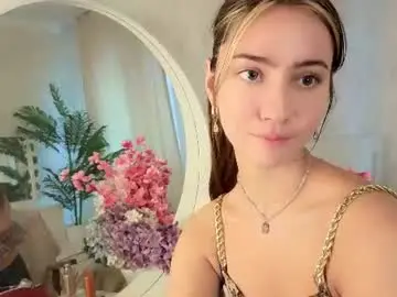 Chaturbate Live Sex Cam of daciakendrix