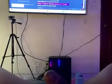 Chaturbate Free Porn Cam of ellie_andy19