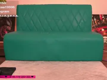Chaturbate Free Porn Cam of homehornyeva