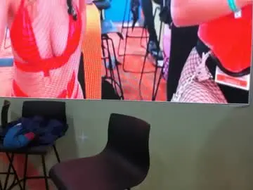 Chaturbate Live Sex Cam of mromg007