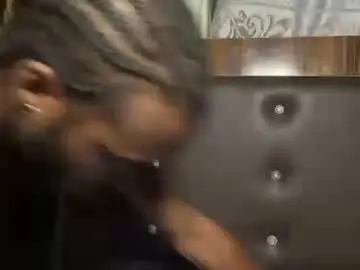 Chaturbate Free Porn Cam of diamond_in_dirt
