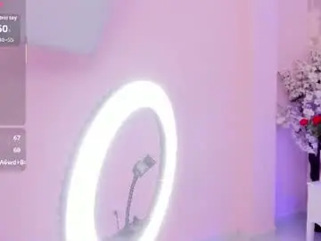 Chaturbate Free Live Porn of lauramartin1