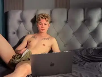 Chaturbate Adult Video Chat of ben_harmon